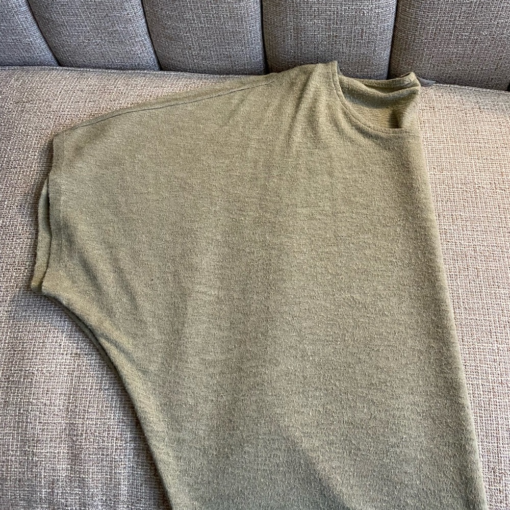 Chalet et Ceci mossy green top